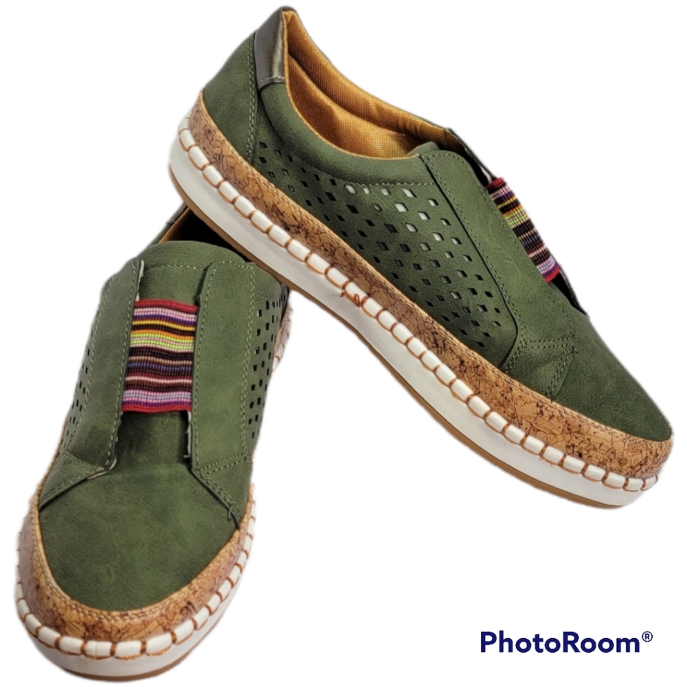 Casual Hollow-Out Round Toe Slip On Lightweight Beach Shoes